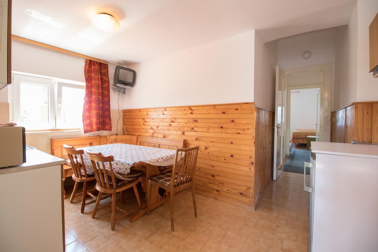 Apartments Josip By The Sea Novi Vinodolski Bagian luar foto