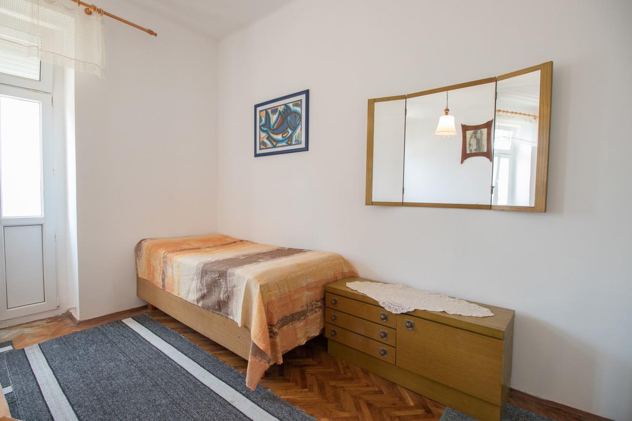 Apartments Josip By The Sea Novi Vinodolski Bagian luar foto