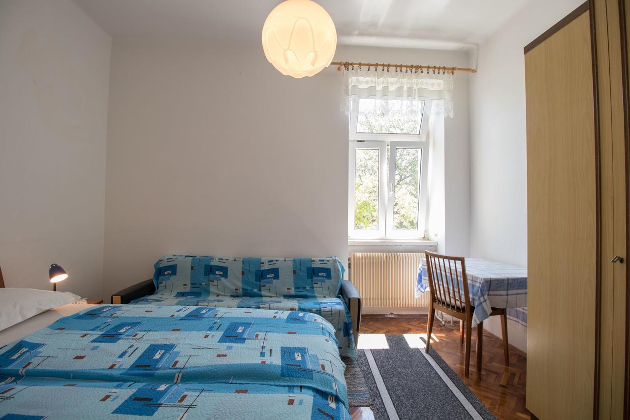 Apartments Josip By The Sea Novi Vinodolski Bagian luar foto