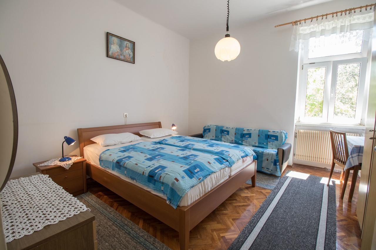 Apartments Josip By The Sea Novi Vinodolski Bagian luar foto