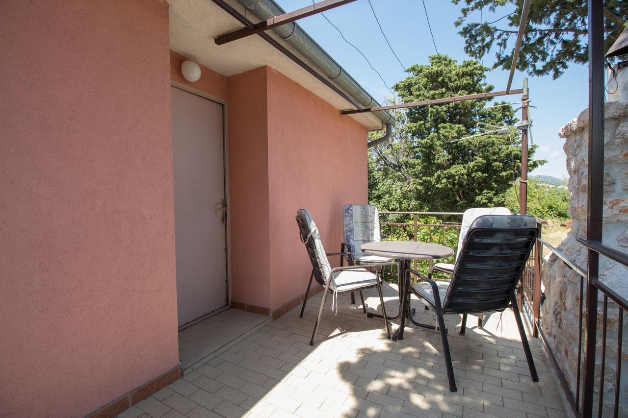 Apartments Josip By The Sea Novi Vinodolski Bagian luar foto